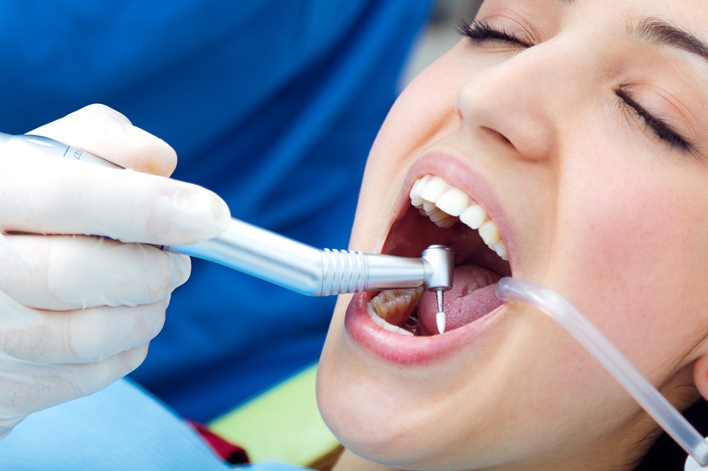 Tooth Extraction Aftercare: The Complete Dos and Don'ts for Fast Healing